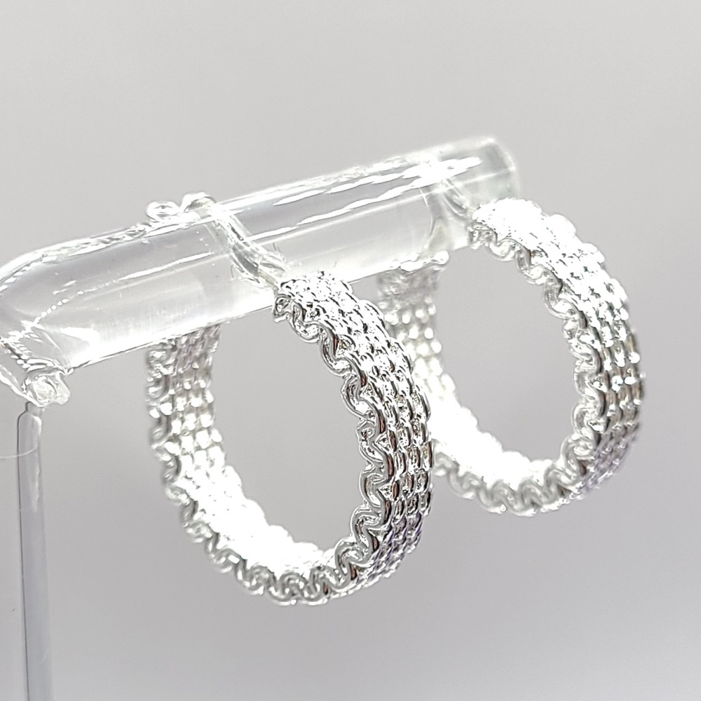 925 STERLING SILVER HOOPS  NWTS